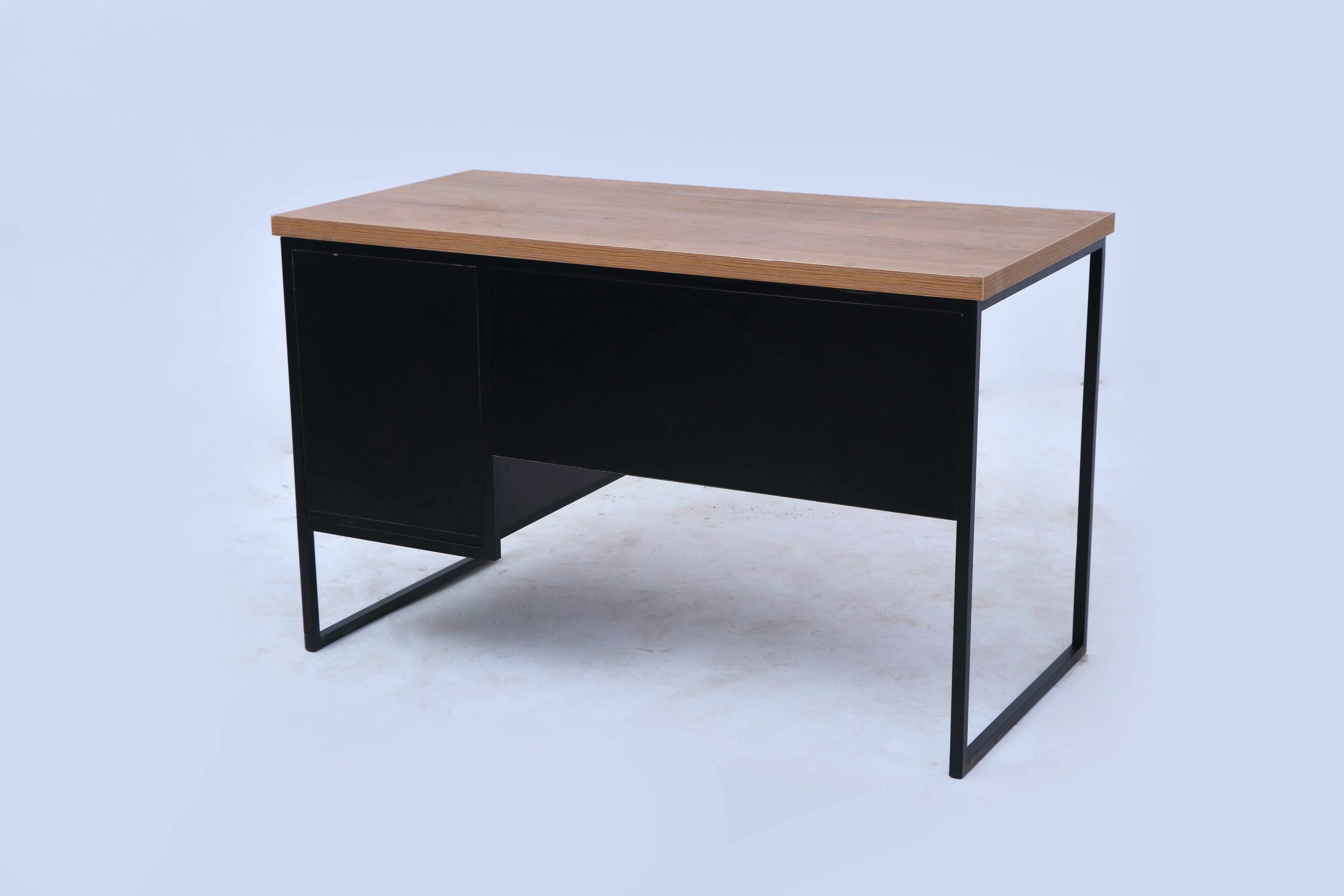 CORNER STUDY TABLE