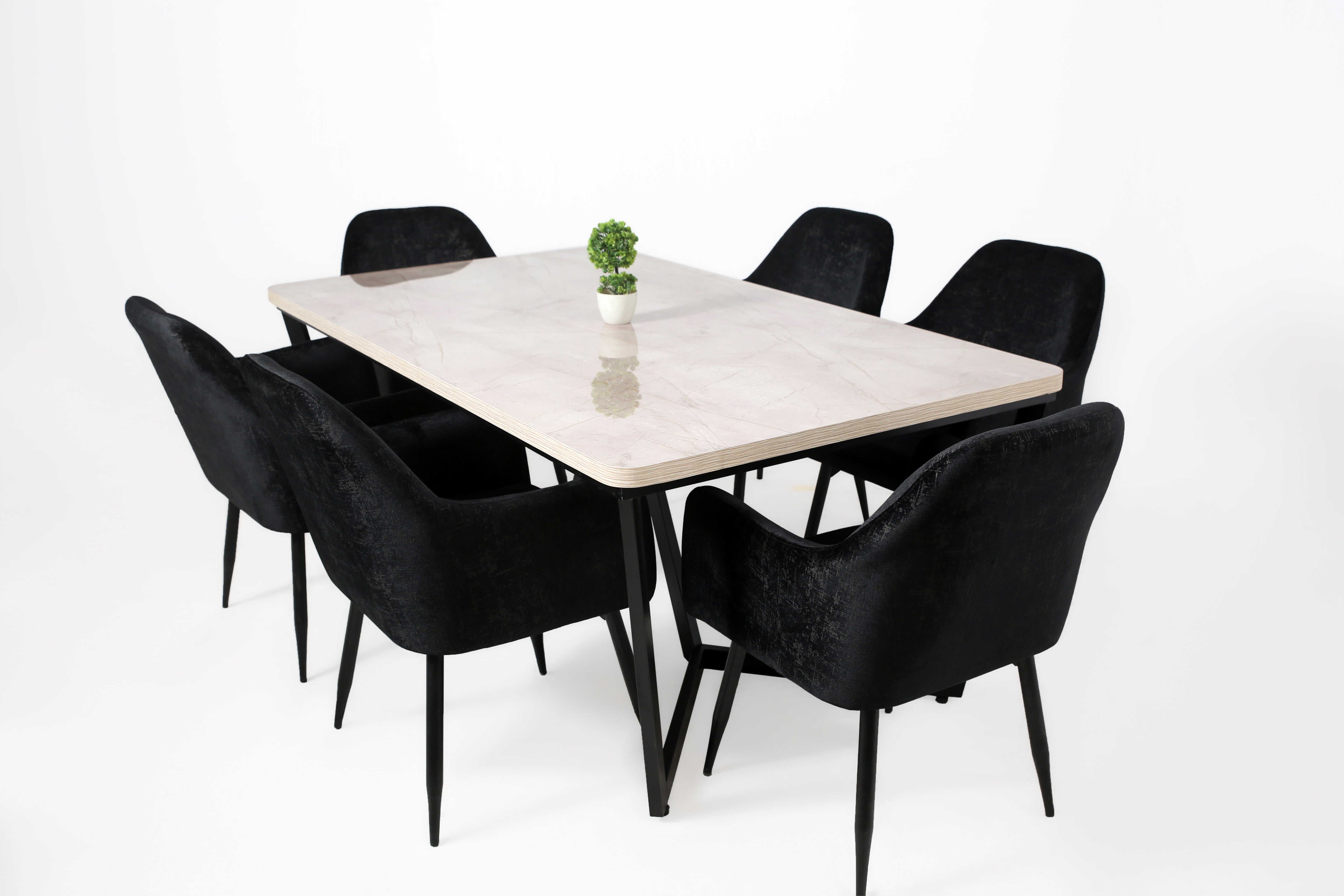 SURAN DINING TABLE