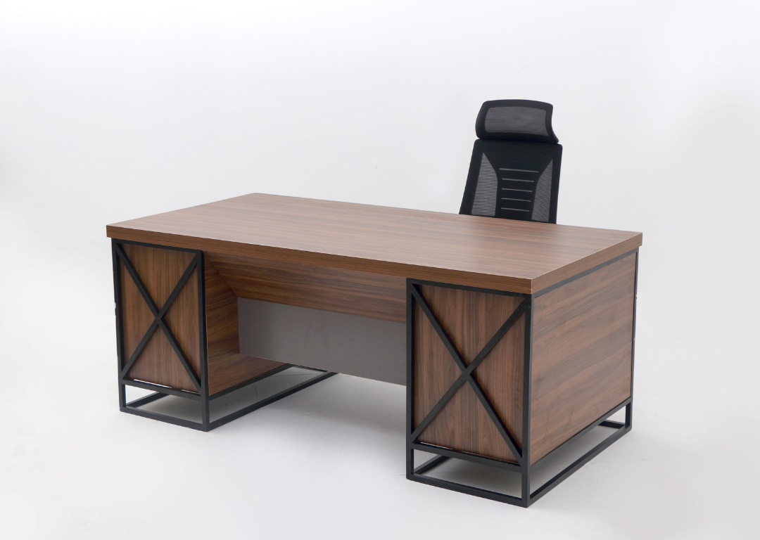 VINZA EXECUTIVE TABLE